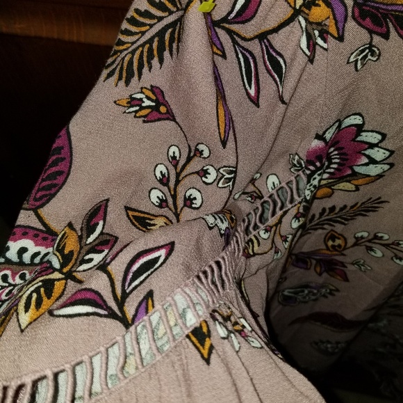 Blouse - Picture 2 of 7